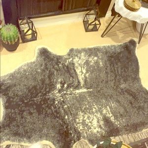 Faux Hide Rug (black & white)
